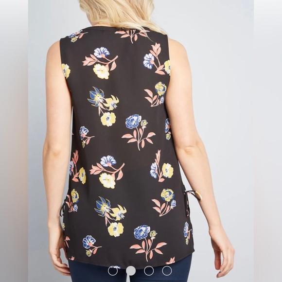 ModCloth Floral Tank Top - Picture 2 of 6